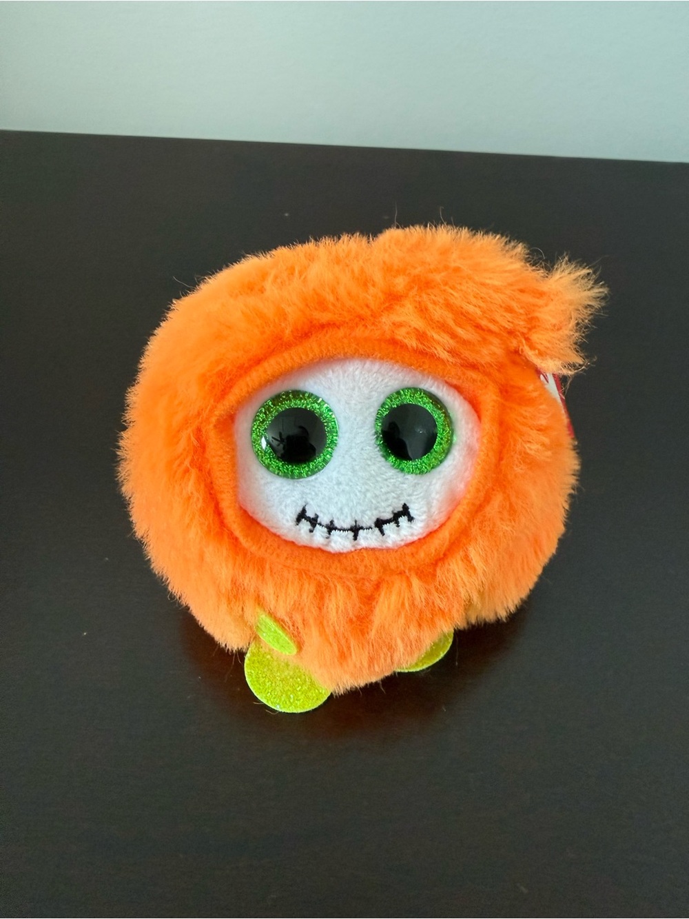 Ty Griffin Orange Fuzzy Monster with Green Sparkle Eyes beanie balls collection